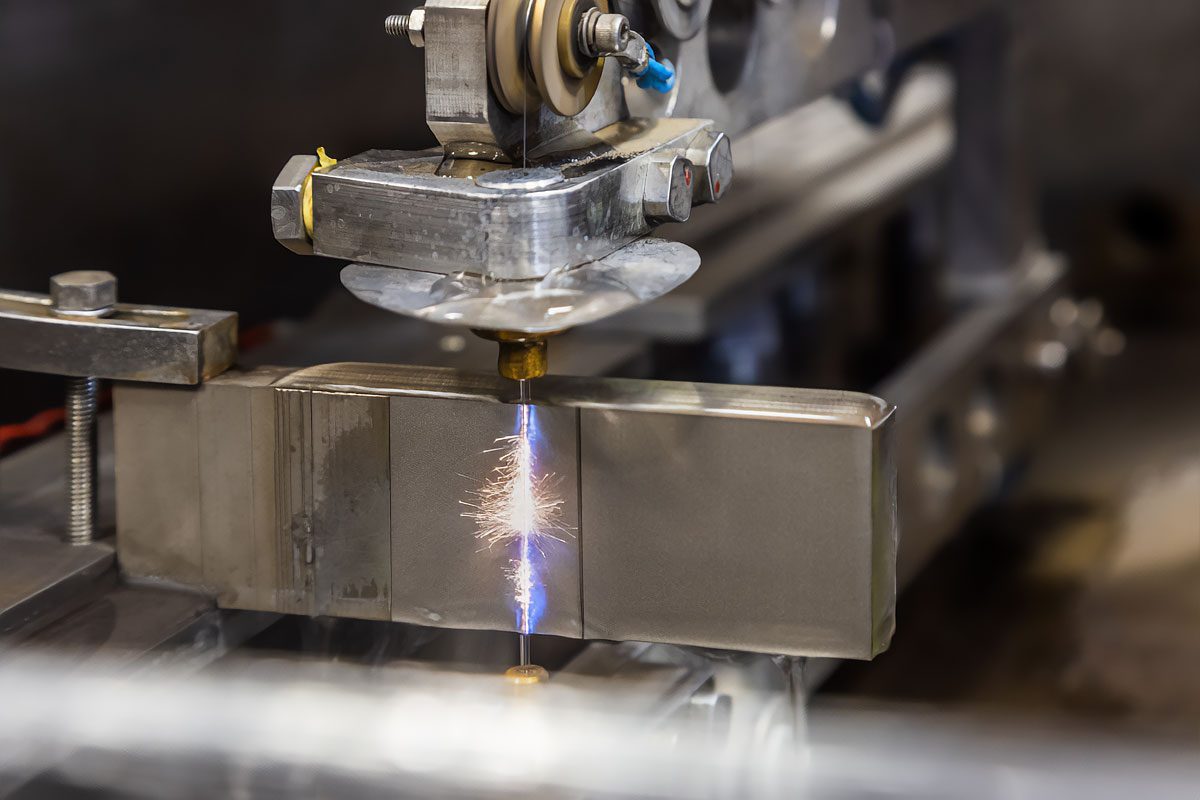 Quali particolari e componenti si possono realizzare con il metodo dell'eelettroerosione a filo WEDM? CNC Partner Cnc Partner