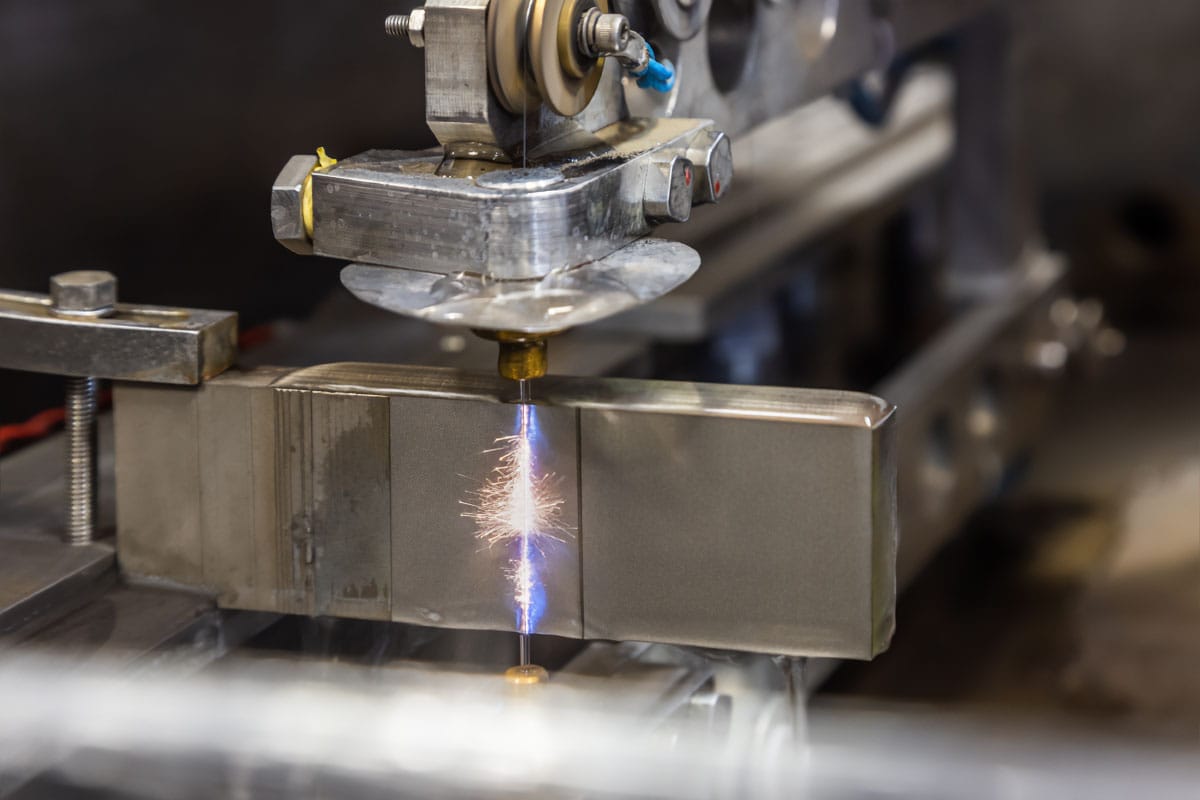 Che cos'è l'elettroerosione a filo WEDM? CNC Partner Cncpartner