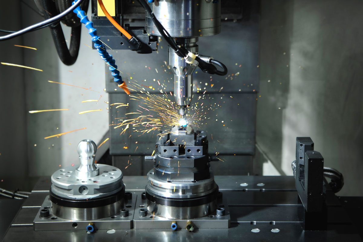 Confronto dell'efficienza e della qualità della lavorazione dei metalli CNC con i metodi tradizionali CNC Partner Cncpartner