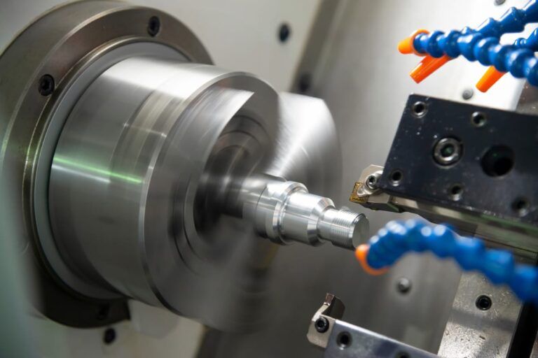 Perché la tornitura CNC è il metodo di lavorazione fondamentale nell’industria idraulica?