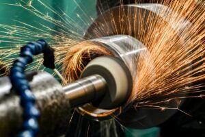 La rettifica CNC sostituisce la tornitura nella lavorazione di fori di precisione? CNC Partner Cnc Partner